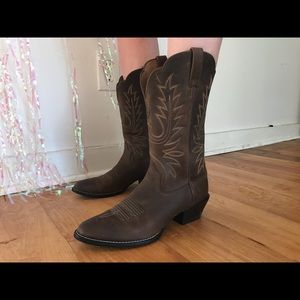 Ariat Women’s Cowgirl Boots Size 8